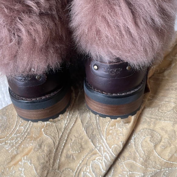 UGG Brown Boots with Faux Fur - Picture 8 of 11